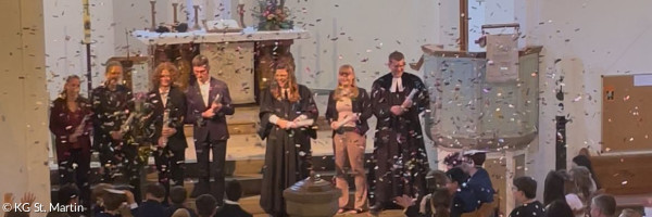 Glitzersegen während der Konfirmation